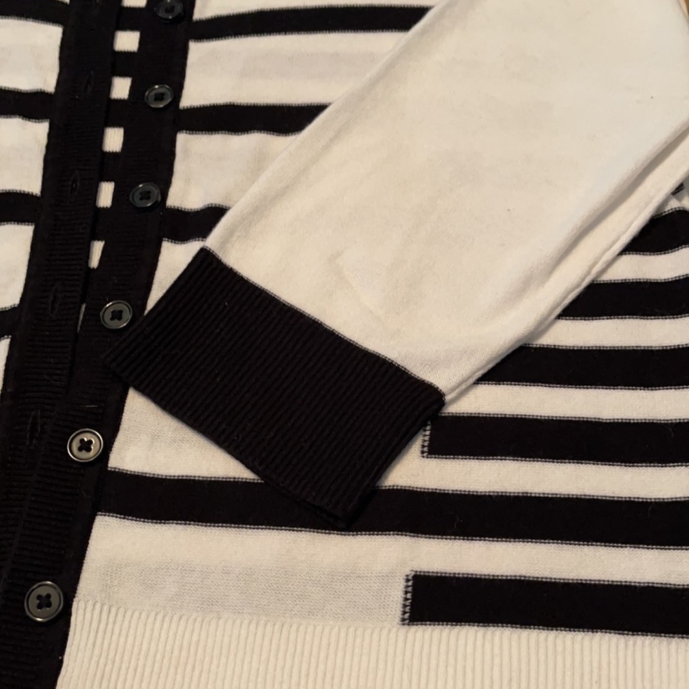 Liz Claiborne cardigan - Picture 4 of 5